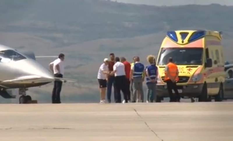 Капитанът на Ботев Тодор Неделев се прибра в България. Неделев