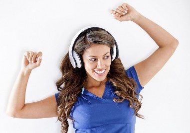 Когато слушаме музика в мозъка ни протичат множество неврологични процеси