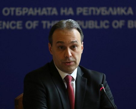Заков: Заплащането на военнослужещите не е адекватно