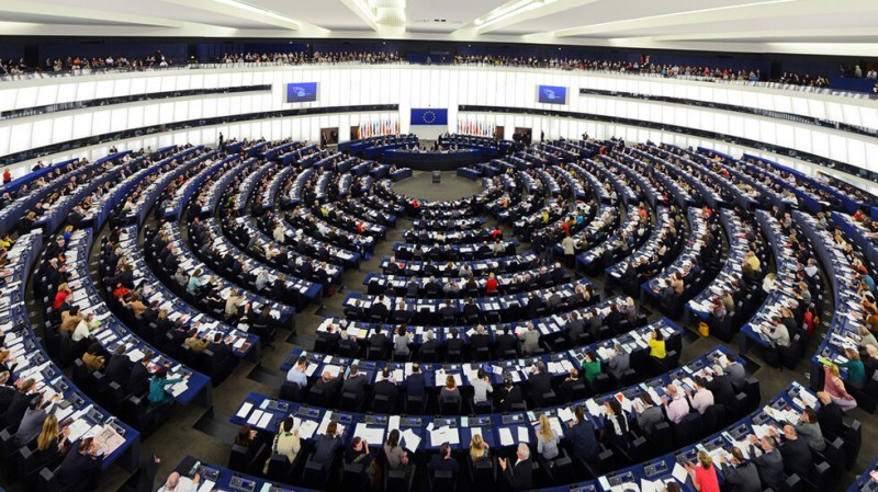 Европейският парламент гласува в подкрепа на предоставянето на статут на