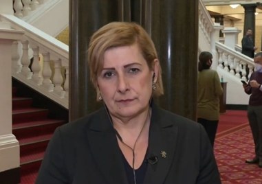 Пловдивската депутатка Елена Гунчева обяви в личния си профил във