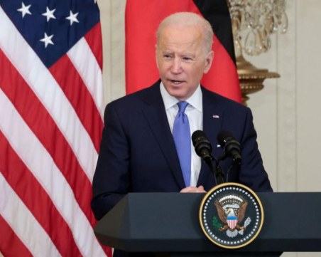 Ключова реформа: Джо Байдън подписа законопроекта за контрол върху оръжията