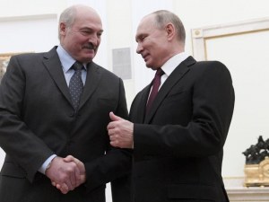 Киев обвини Москва, че иска да въвлече Беларус във войната