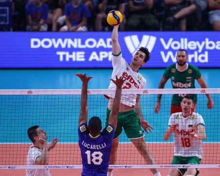 България загуби от Бразилия в Лигата на нациите по волейбол