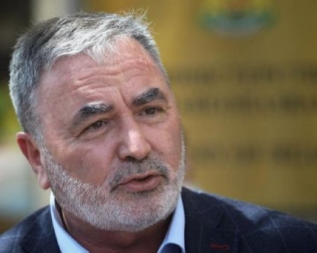 Съмнения за трети случай на маймунска шарка у нас