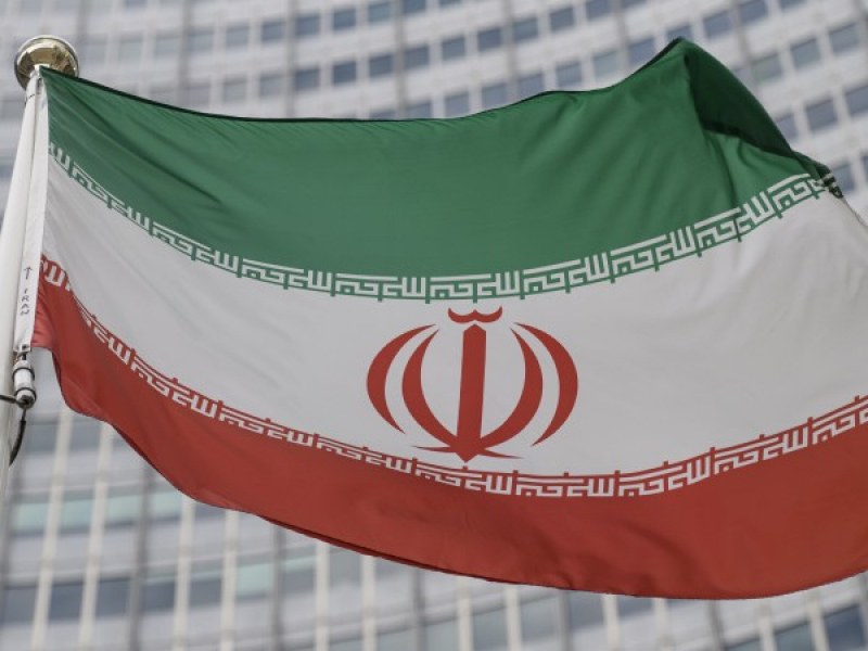 Иран изстреля ракета носител на сателит