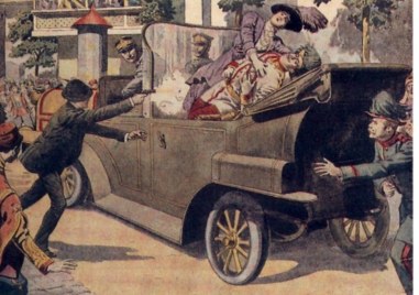 През 1914г в Сараево е убит австро унгарския престолонаследник Франц Фердинанд и неговата