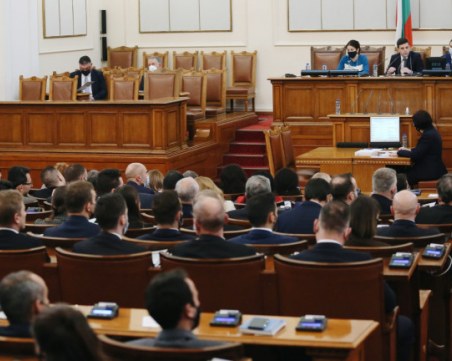 Депутатите приеха 760 млн. повече приходи в бюджета