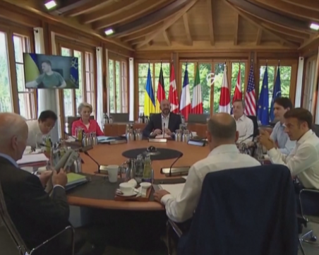 Лидерите на Г-7 обещаха подкрепа за Киев - Зеленски поиска войната да свърши до зимата