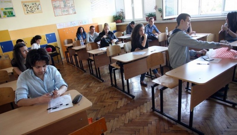 Десетокласниците от Пловдив с много нисък резултат по математика, 12-ти са в страната