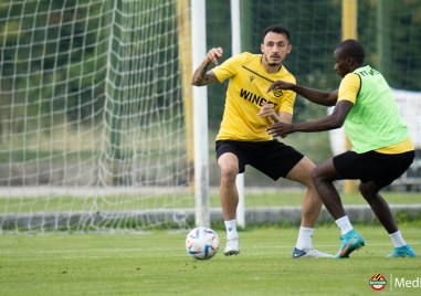 Хърватският защитник на Ботев Роберто Пунчец официално се завърна в