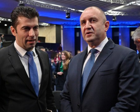 Президентът за руските дипломати: Дано премиерът го е обмислил добре