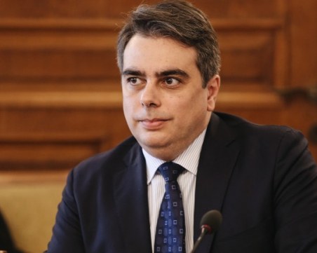 Упълномощяват Асен Василев да преговаря и подпише Плана за възстановяване