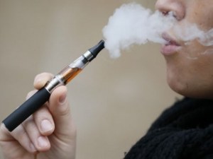 Европа се готви да забрани електронните цигари
