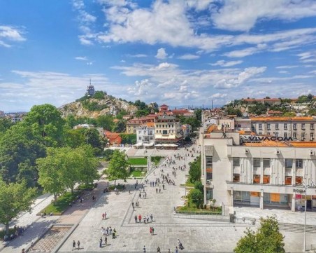 Затоплянето в Пловдив продължава, очакват ни до 37 градуса