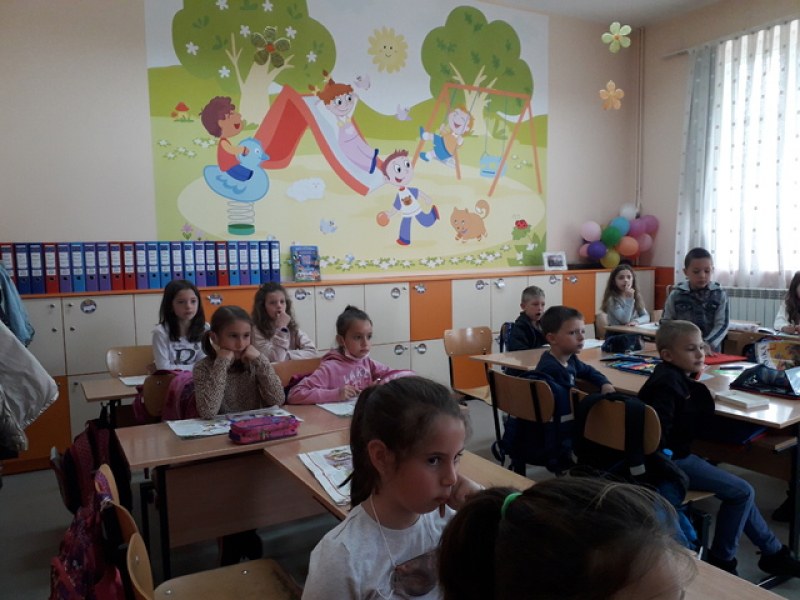 Ученици и родители настояват за по-достъпен език в учебниците и повече упражнения в час