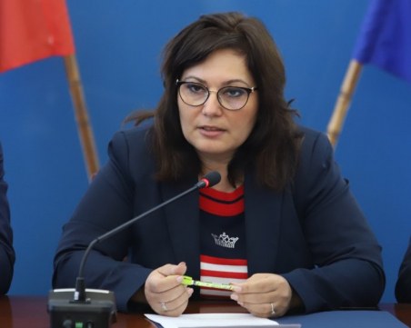 Министър Сербезова разкри задълженията на болниците
