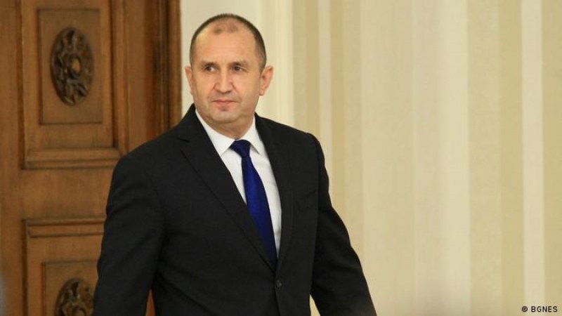 Президентът връчва първия мандат за ново правителство
