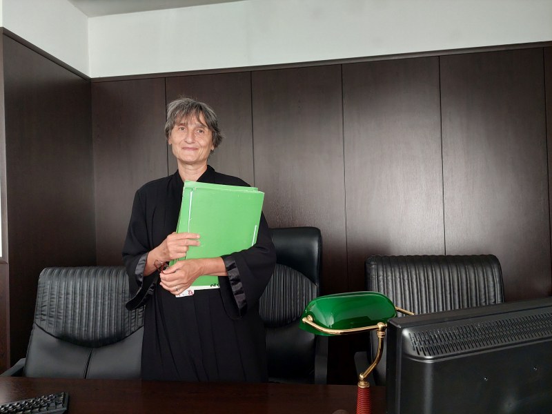 Съдия Пенка Стоева-Йоаниду с почетен знак и награда след 30 години работа в съдебната система