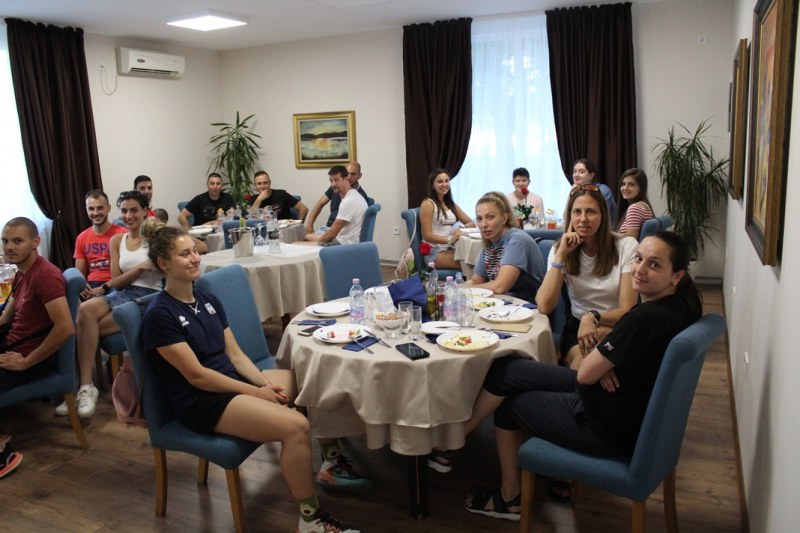 Волейболните шампионки от Марица се похвалиха с чисто нов спортен ресторант