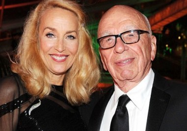 Актрисата и модел Джери Хол е подала молба за развод