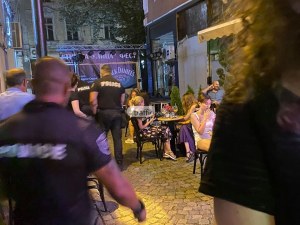 Общинският инспекторат и полиция влязоха снощи в Капана