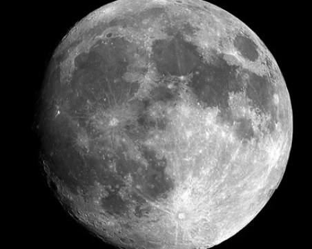 НАСА иска да построи ядрени реактори на Луната