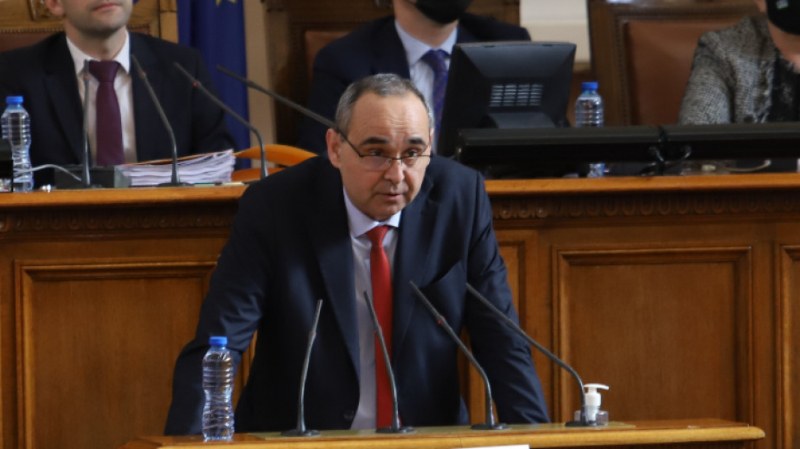 Шансовете за реализиране на мандата с кандидат-премиер Асен Василев растат