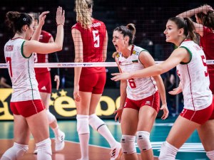 Волейболните националки със страхотна победа срещу Полша в София