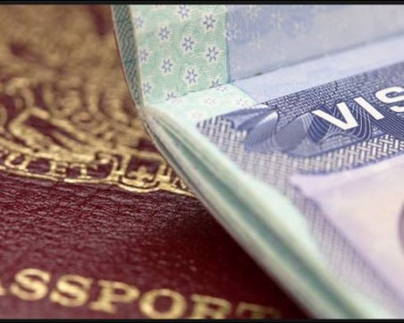 Русия спря да издава туристически визи в България