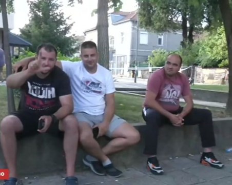 Арестуваха 48 футболни фенове от Черна гора у нас