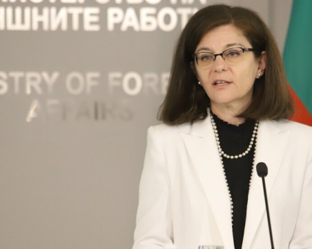 Генчовска: Поведението на македонците е притеснително