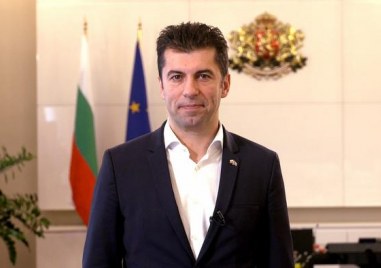 Разговорът продължава така премиерът в оставка Кирил Петков отговори на въпрос