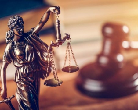 6 г. затвор за шофьор без книжка, убил човек с крадена кола