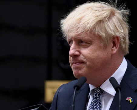 От пиянски скандали до златни тапети – куп скандали белязаха мандата Борис Джонсън