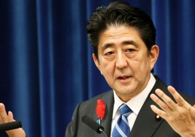 Бившият премиер на Япония е бил прострелян по време на