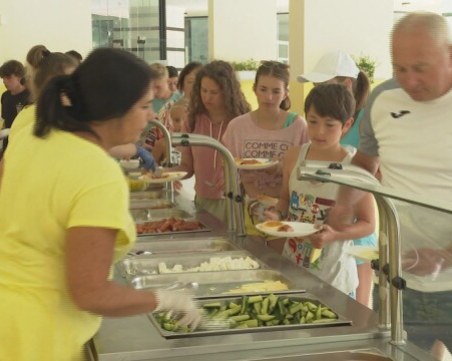 Хотелиери по Черноморието още чакат субсидиите за украинските бежанци