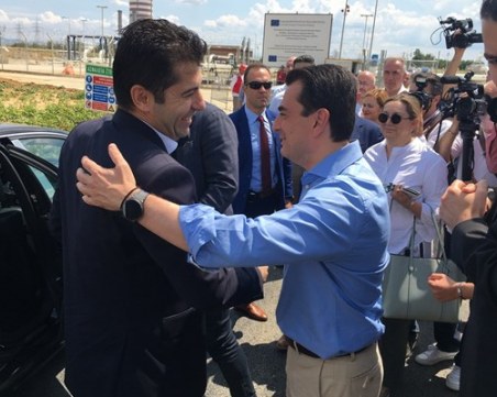 Петков и Мицотакис обявяват финал на строителството на газопровода България - Гърция