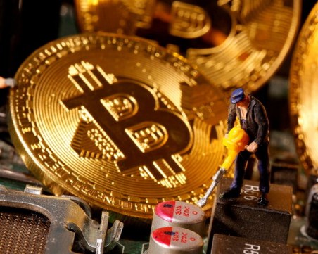 Ще се събуди ли криптопазарът след дъното, което достигна?