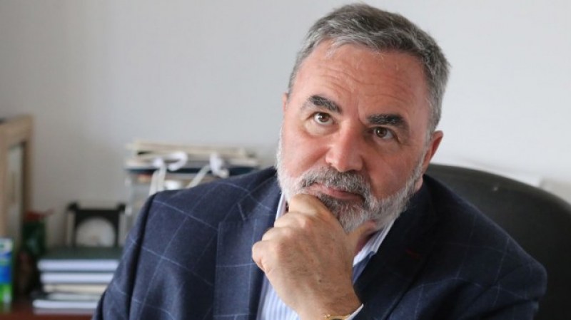 Доц. Кунчев: Мерки не се налагат, вирусът протича леко