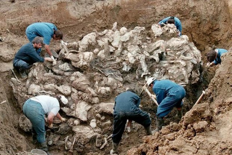 На този ден: Клането в Сребреница