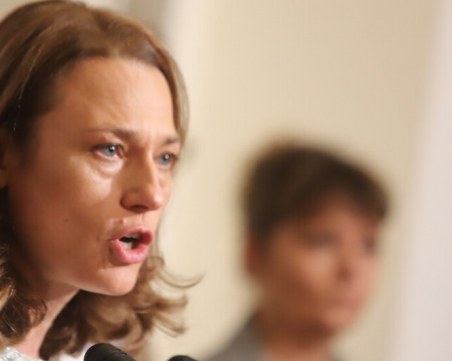 Ива Митева: Доказахме, че за ИТН оставането във властта не е на всяка цена