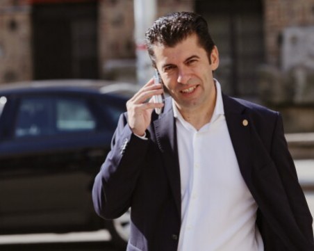 Петков отговори на Борисов за АДФИ: Чете доклада, както дяволът евангелието