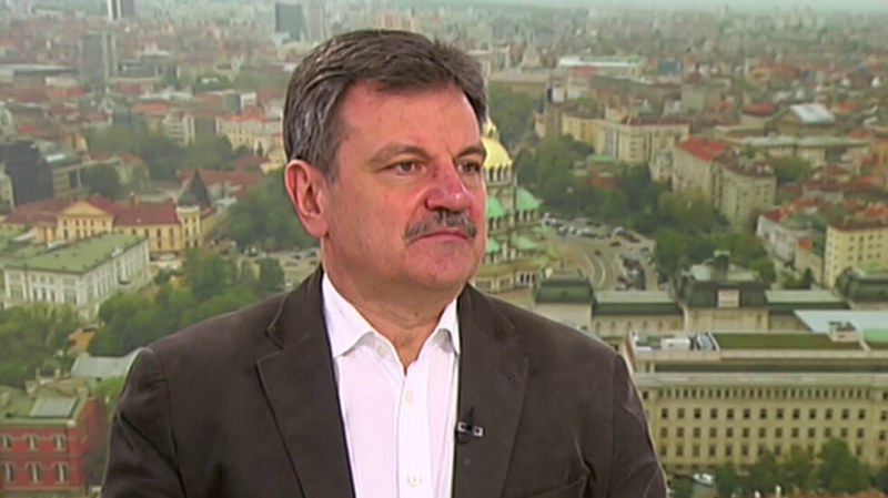 Симидчиев: Със сигурност започва нова COVID вълна
