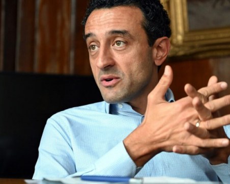 Лорер: Изборите ще са като референдум