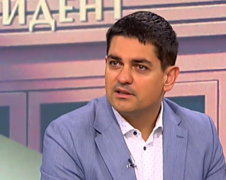 Радостин Василев: Правим нов политически проект