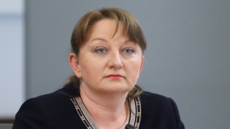 Деница Сачева: Притеснително е, че ДБ търси партньорство с БСП