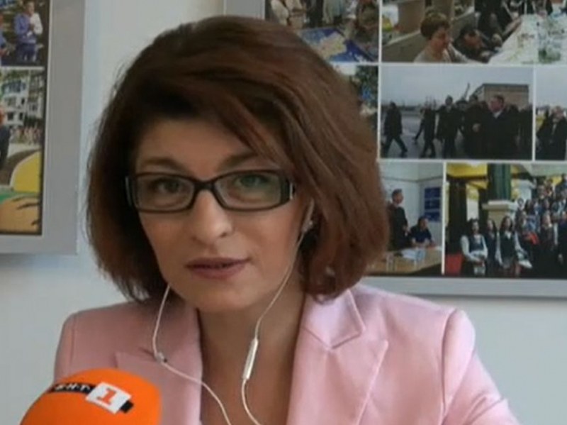 Десислава Атанасова: Г-н Борисов се пошегува, че ГЕРБ могат дадат трима депутати на ПП