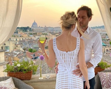 Тоти официално се развежда след 17 години брак