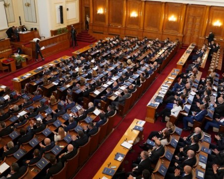 Маркет Линкс: При предсрочни избори- 7 партии в парламента, победител е ГЕРБ